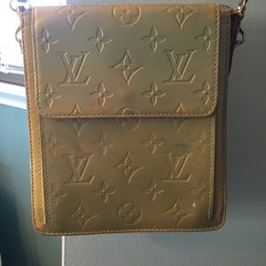 Louis Vuitton Vernice pouch no strap